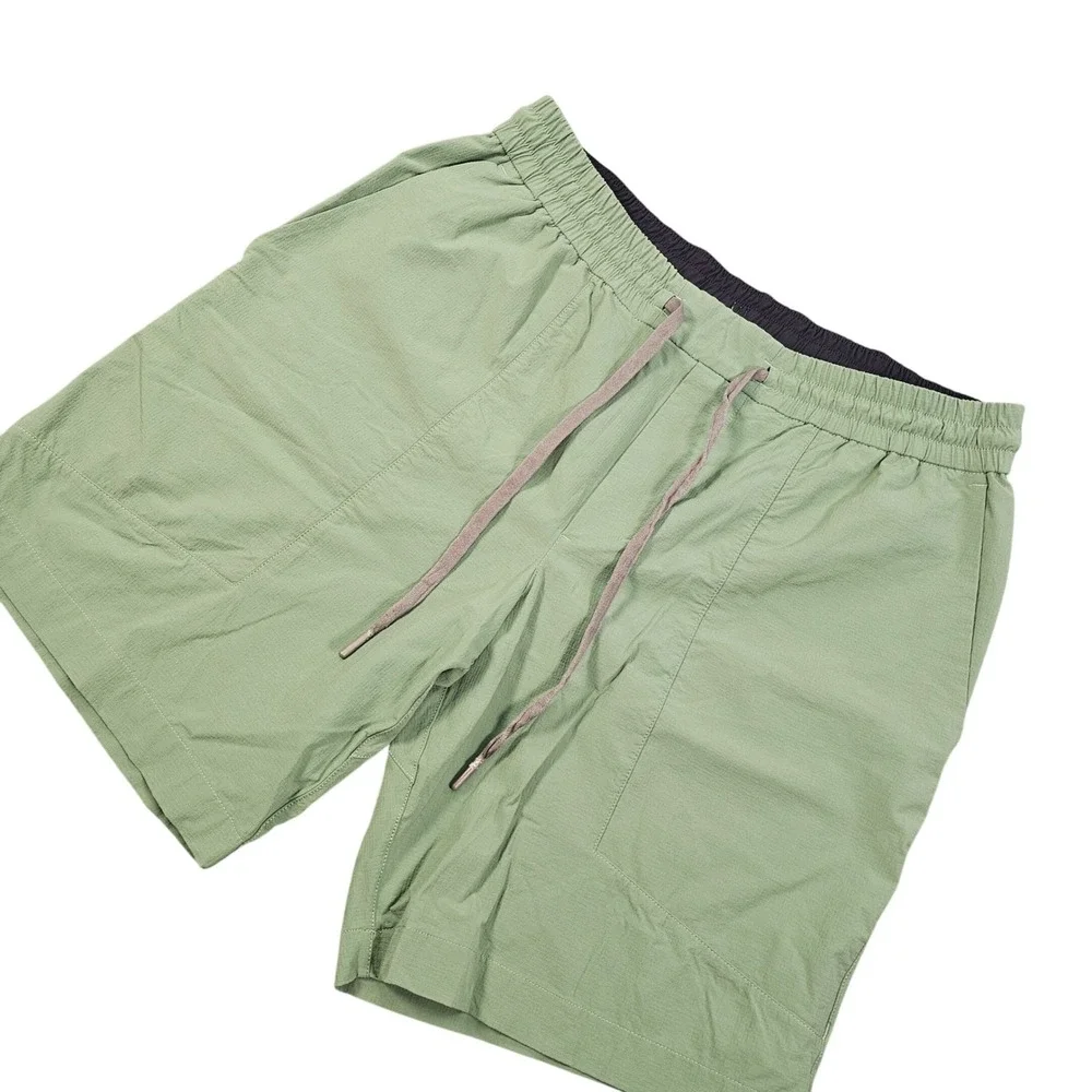 Lululemon Bowline Mens Green Ripstop Shorts LM7ARQS Size L Drawstring Elastic